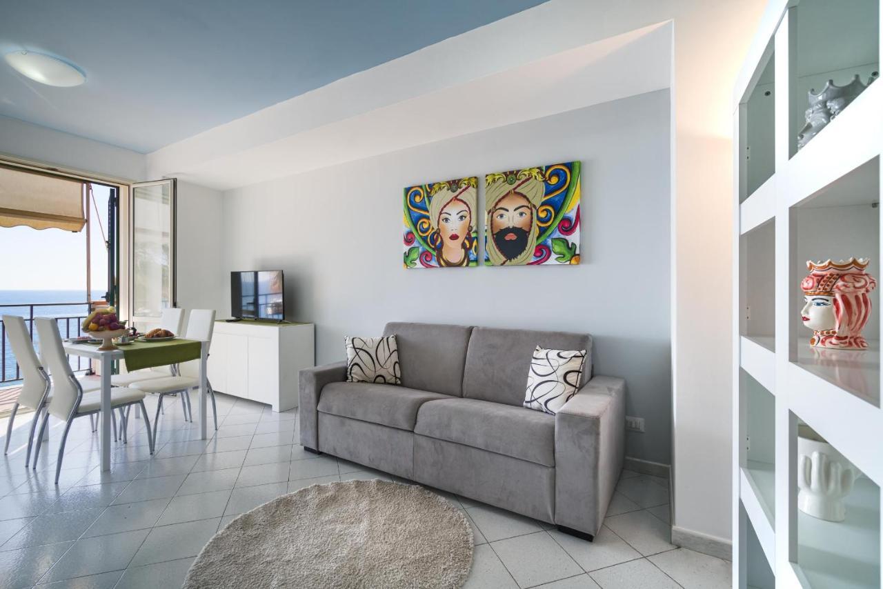 شقة Loft Balcone Sul Mare يتوجاني المظهر الخارجي الصورة